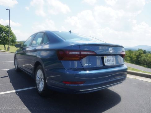Used 2019 Volkswagen Jetta S w/ Driver Assistance Package image 5