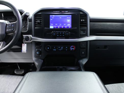 Used 2022 Ford F150 XLT w/ XTR Package image 18
