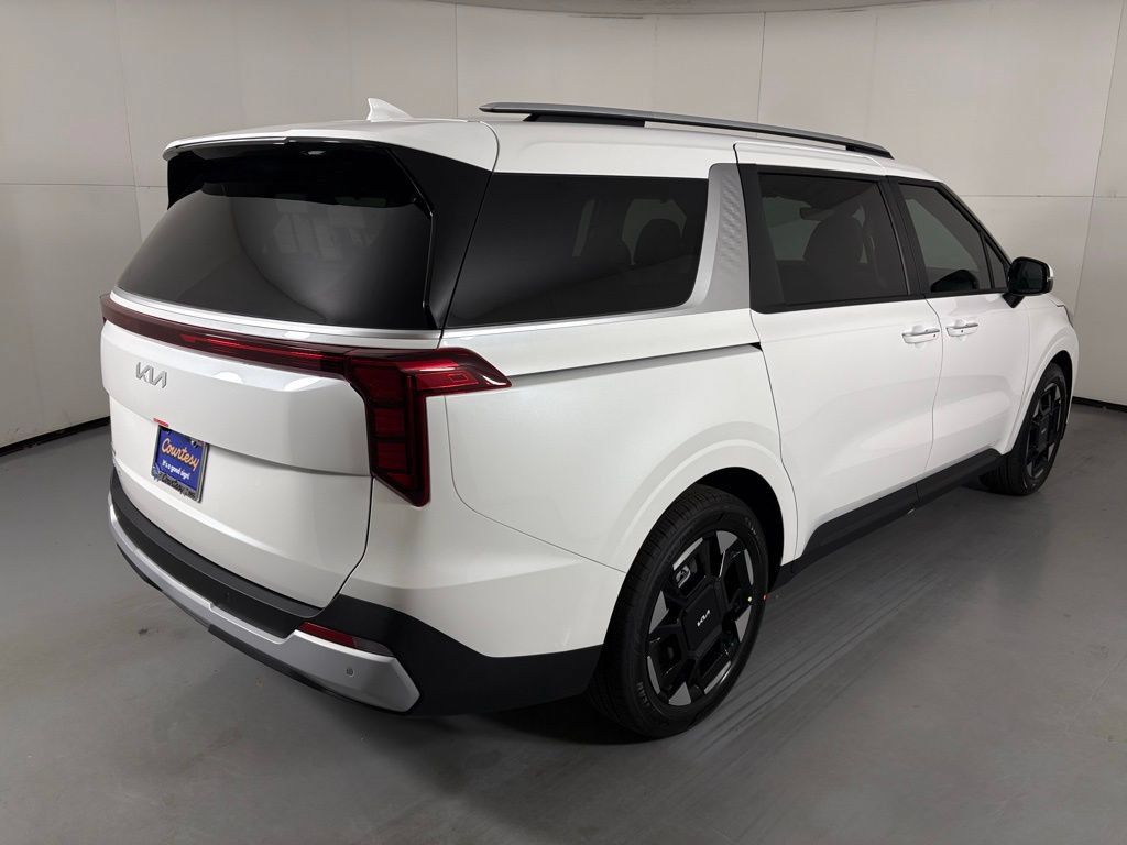 New 2026 Kia Carnival EX FWD image 8
