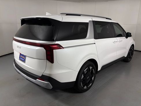New 2026 Kia Carnival EX FWD image 8