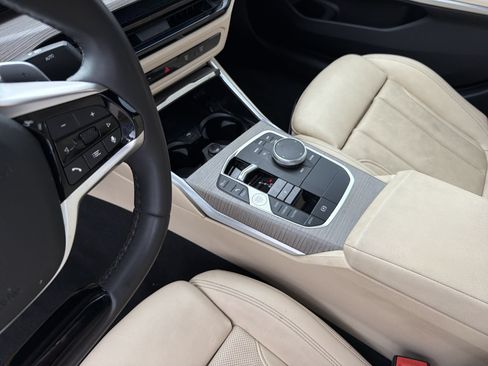 Certified 2025 BMW 330i Sedan w/ Convenience Package RWD image 26