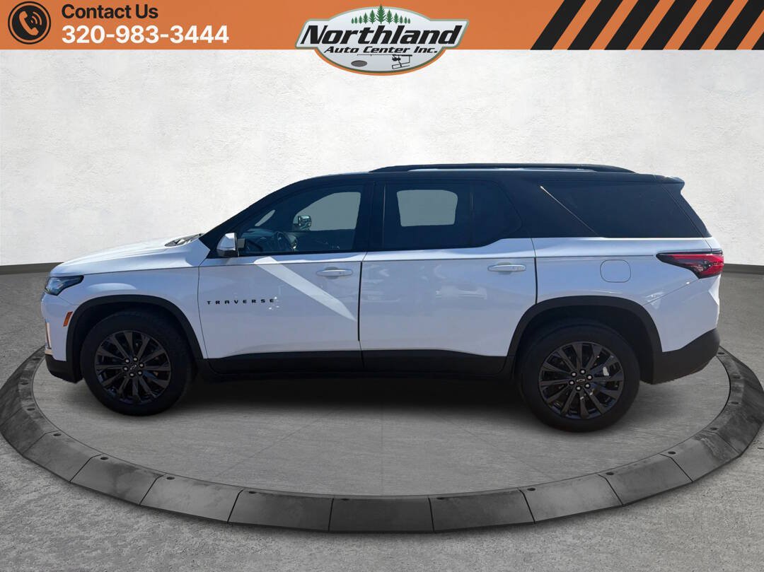 Used 2023 Chevrolet Traverse RS FWD image 8