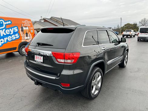 Used 2011 Jeep Grand Cherokee Overland image 4