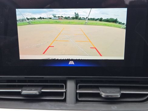 Used 2026 Chevrolet Trax ACTIV w/ Driver Confidence Package FWD image 13