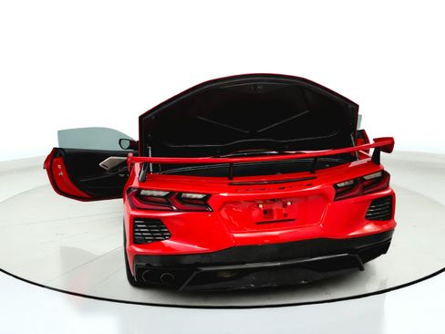 Used 2021 Chevrolet Corvette Stingray Premium Conv w/ Z51 Performance Package RWD image 13