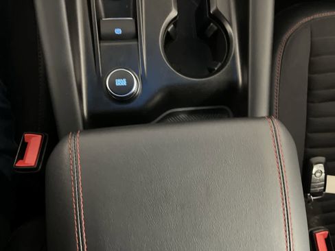 Used 2025 Ford Explorer ST-Line image 23