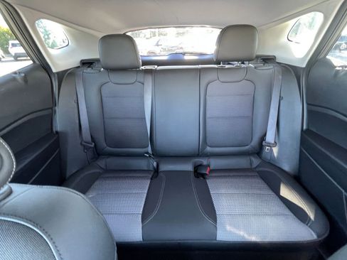 Used 2025 Chevrolet Trax LT image 37