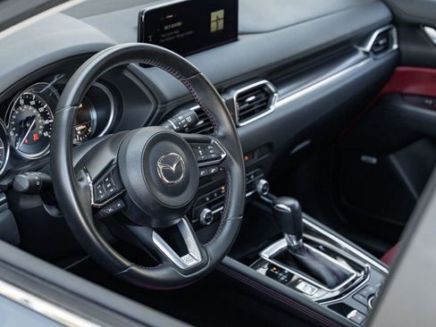 Used 2021 MAZDA CX-5 Carbon Edition image 17