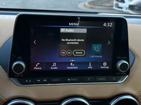 Used 2021 Nissan Sentra SV w/ SV Premium Package image 23