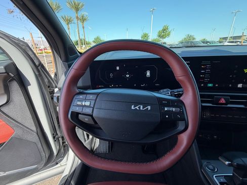 Certified 2026 Kia Sportage SX FWD image 22