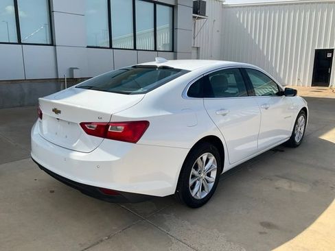 Used 2025 Chevrolet Malibu LT FWD image 37