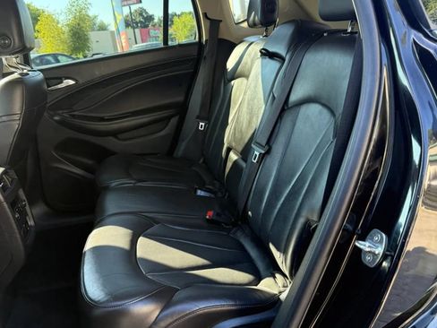 Used 2017 Buick Envision Essence AWD/4WD image 11