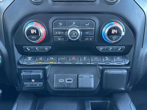 Used 2022 GMC Sierra 2500 Denali w/ Denali Ultimate Package image 28