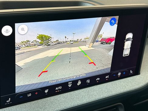 New 2025 Ford Maverick XLT w/ XLT Luxury Package image 18