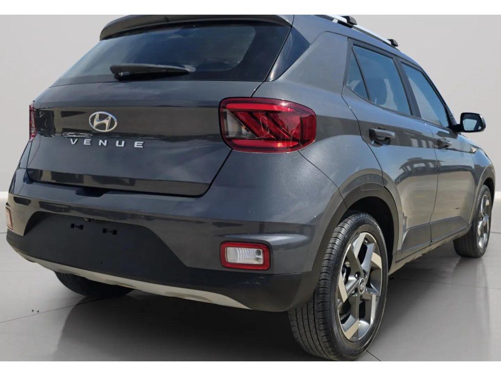 Used 2023 Hyundai Venue SEL w/ Cargo Package FWD image 6