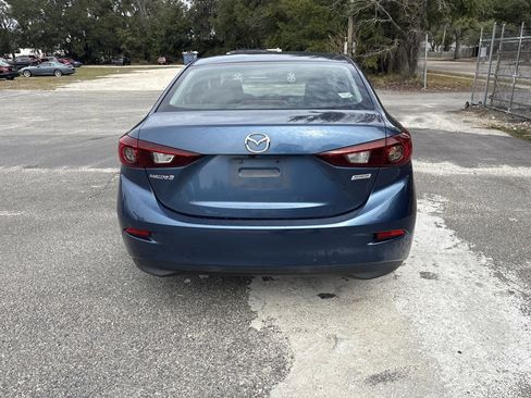 Used 2017 MAZDA MAZDA3 Sport w/ Preferred Equipment Package image 5