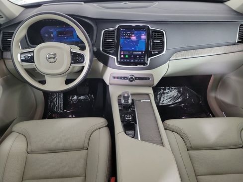 Certified 2024 Volvo XC90 T8 Ultimate w/ Protection Package Premier AWD/4WD image 17