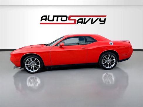 Used 2022 Dodge Challenger GT image 4