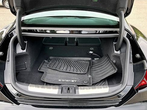 Certified 2023 Audi e-tron GT Premium Plus image 15