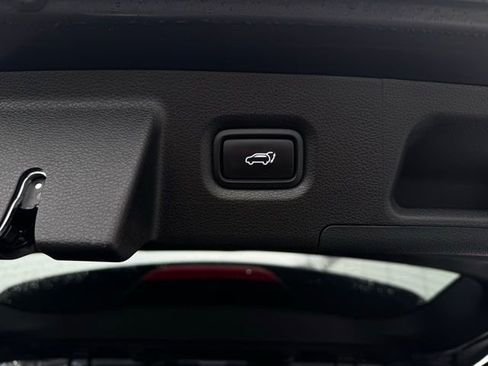 Used 2023 Hyundai Santa Fe SEL image 11