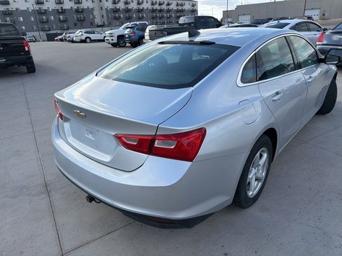 Used 2017 Chevrolet Malibu LS image 9