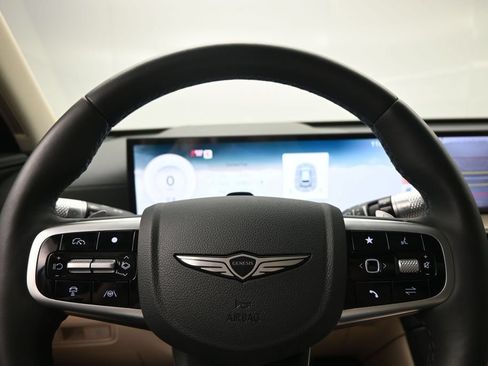 Used 2025 Genesis GV80 3.5T Advanced AWD/4WD image 13