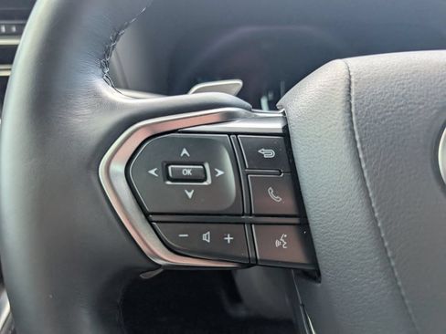 Used 2024 Lexus GX 550 w/ Cold Area Package AWD/4WD image 18