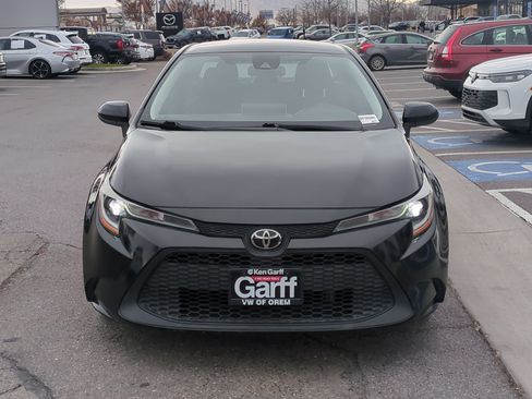 Used 2021 Toyota Corolla LE image 11