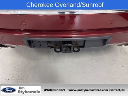 Used 2019 Jeep Grand Cherokee Overland AWD/4WD image 12