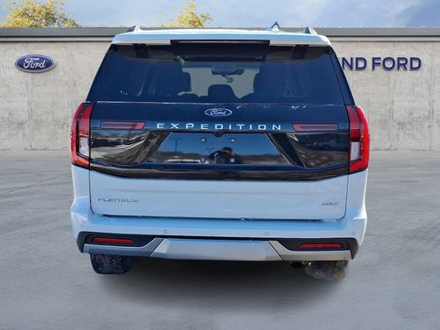 Used 2025 Ford Expedition Max Platinum w/ Driver's Package image 5