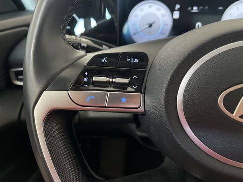 Used 2025 Hyundai Elantra Limited image 57