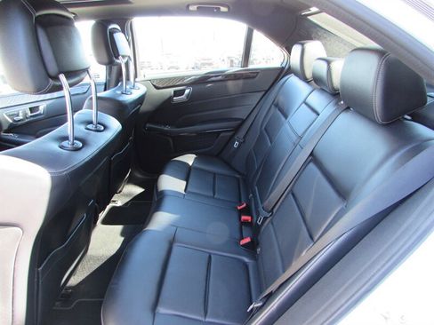 Used 2015 Mercedes-Benz E 350 Sedan image 23