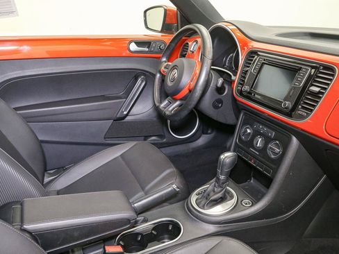 Used 2016 Volkswagen Beetle 1.8T FWD image 16