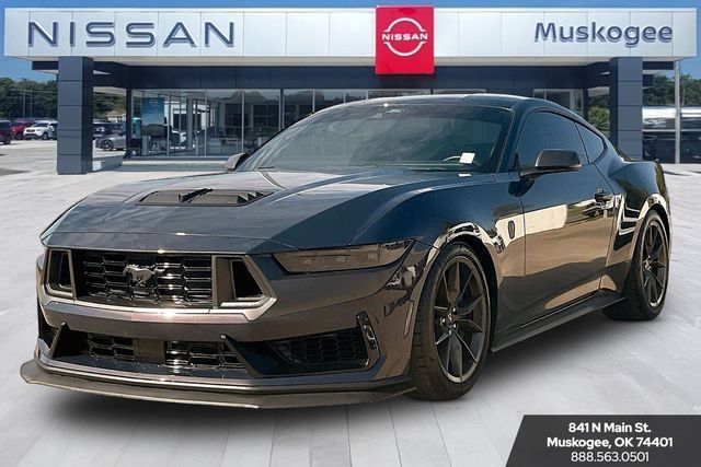 Used 2025 Ford Mustang Dark Horse RWD image 3