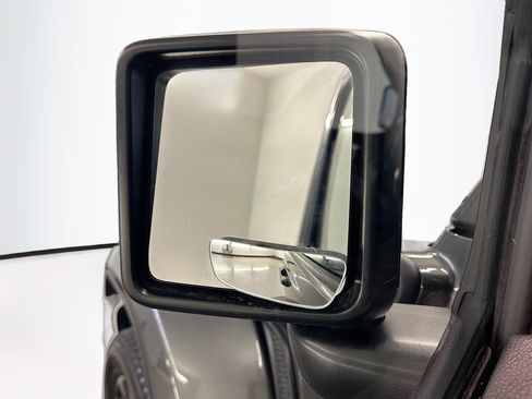 Used 2023 Jeep Wrangler Sahara w/ Cold Weather Group image 16