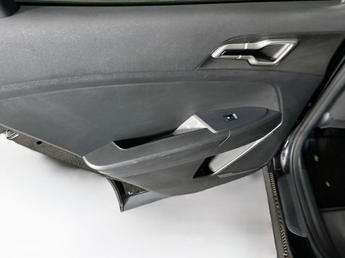 Used 2025 Kia Sportage LX image 25