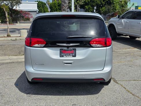 New 2026 Chrysler Voyager LX image 5