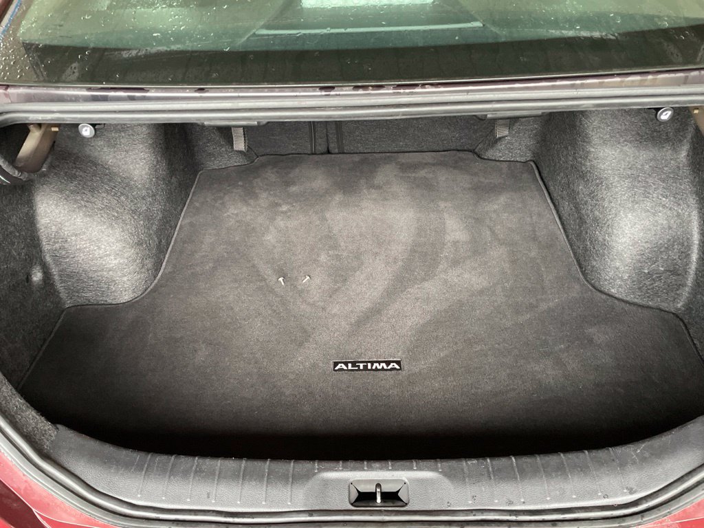 Used 2024 Nissan Altima 2.5 SV FWD image 17