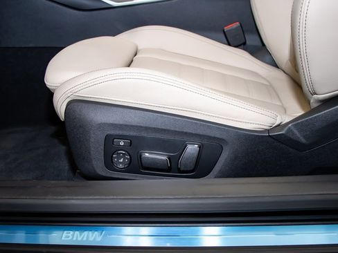 New 2026 BMW 430i xDrive Convertible w/ Premium Package image 17