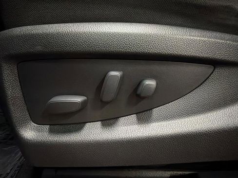 Used 2017 GMC Sierra 1500 SLE w/ SLE Value Package image 15