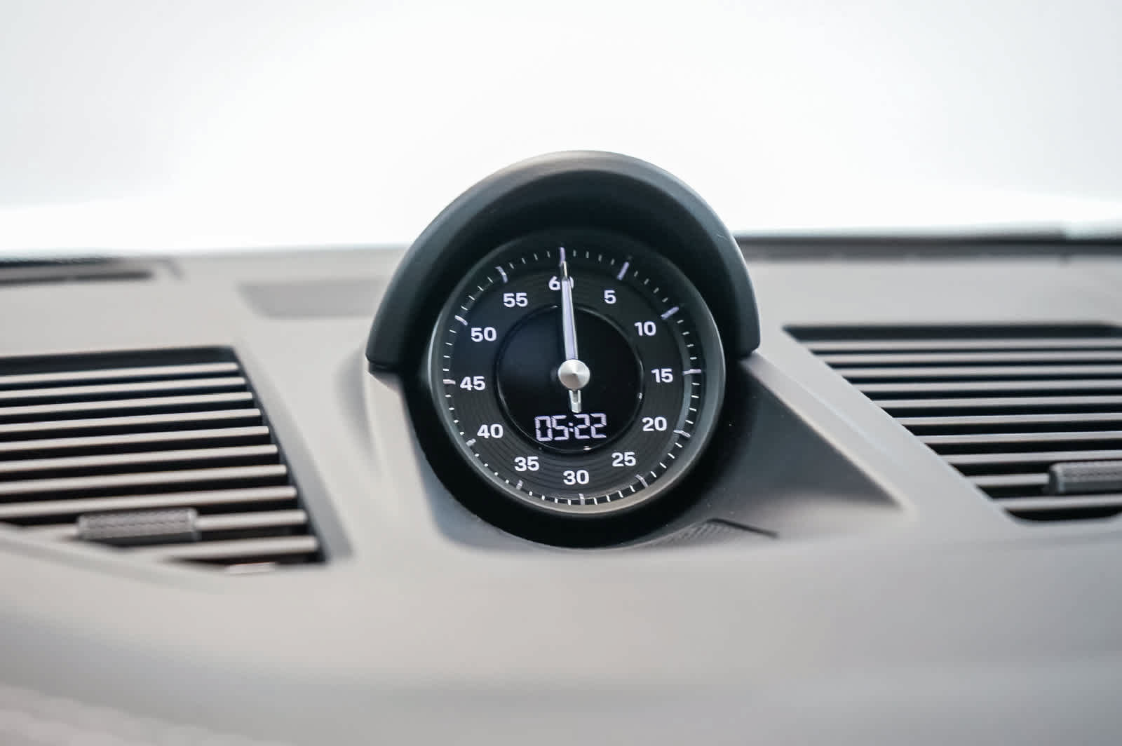 Certified 2022 Porsche 911 Carrera RWD image 30