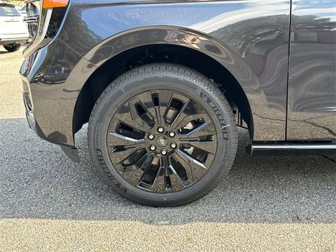 New 2025 Ford Expedition Max Platinum w/ Stealth Appearance Package image 11