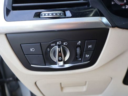 Used 2020 BMW X3 xDrive30i w/ Premium Package image 40