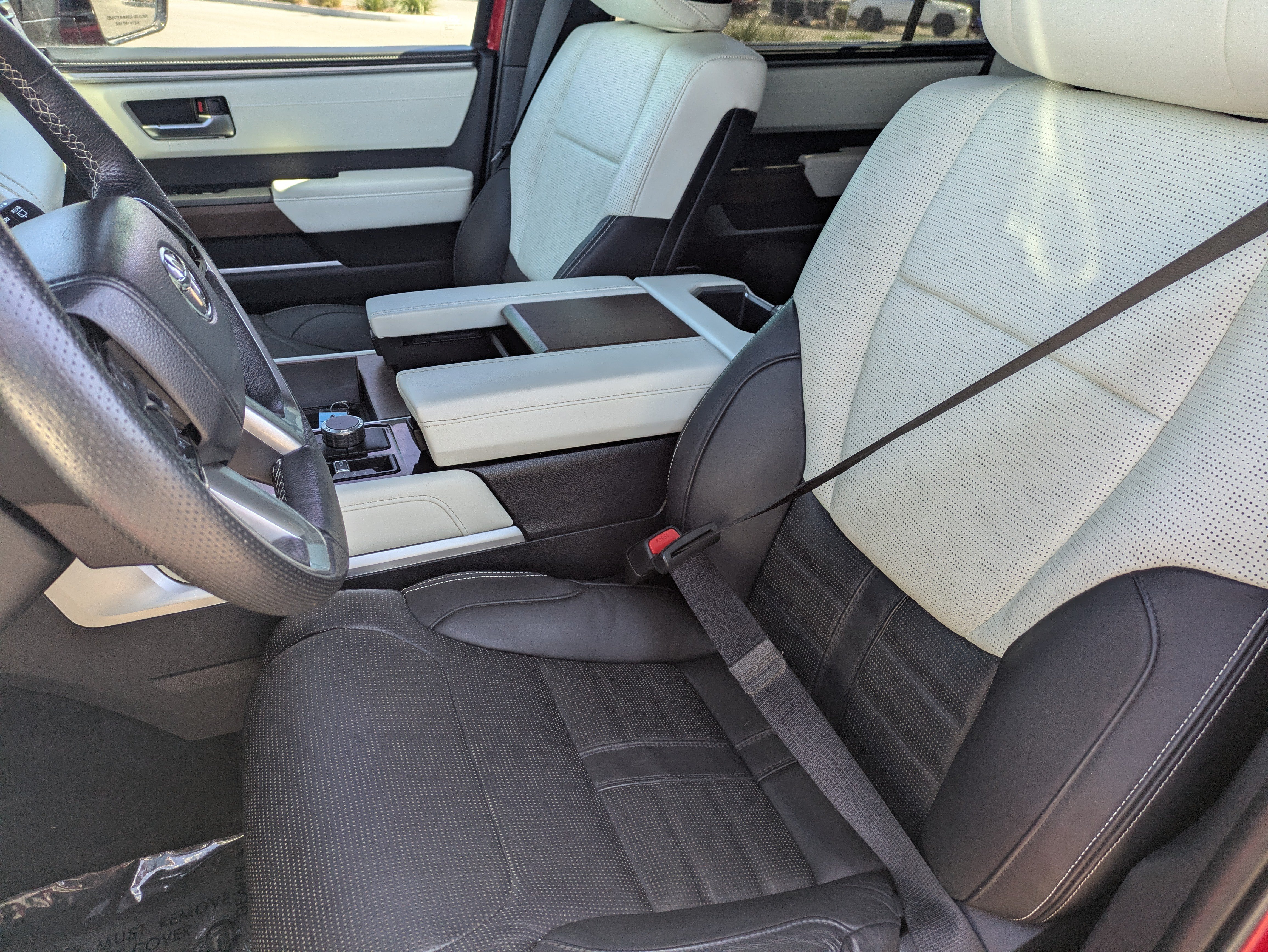 Used 2023 Toyota Sequoia Capstone AWD/4WD image 26