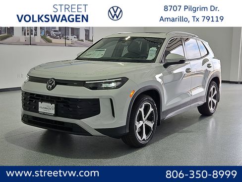 New 2026 Volkswagen Tiguan SE FWD image 1