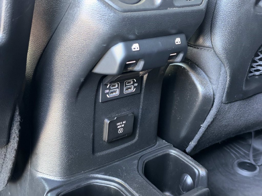 Used 2023 Jeep Gladiator Rubicon w/ LED Lighting Group AWD/4WD image 13