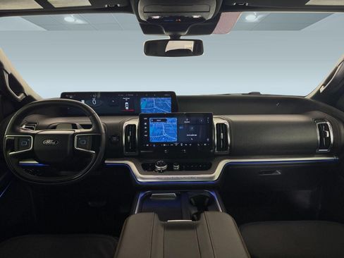 Used 2025 Ford Expedition Tremor AWD/4WD image 15