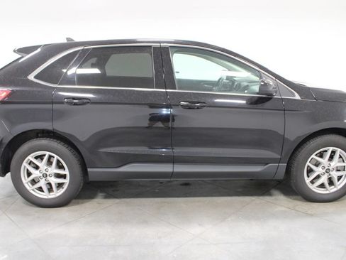 Used 2024 Ford Edge SEL AWD/4WD image 11