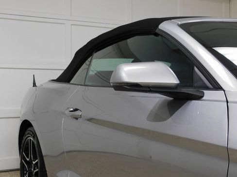 Used 2020 Ford Mustang Premium image 20