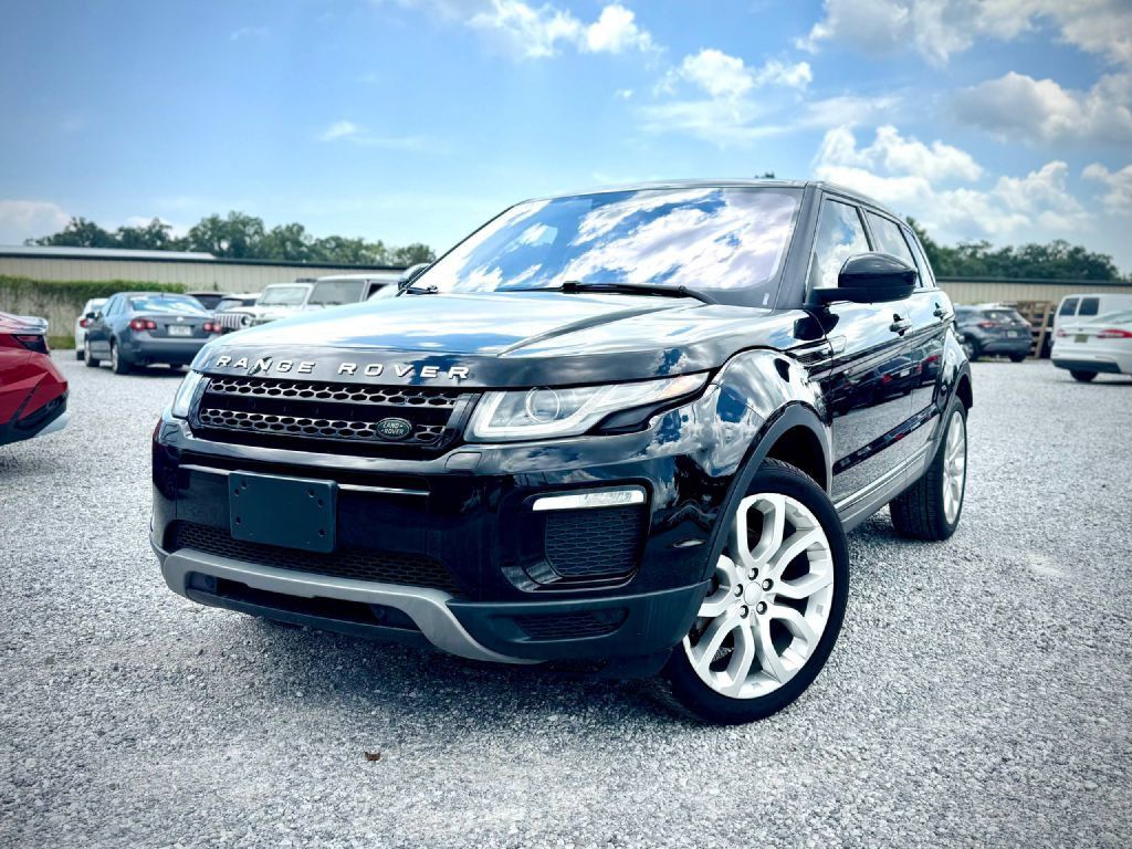 Used 2019 Land Rover Range Rover Evoque SE AWD/4WD image 1